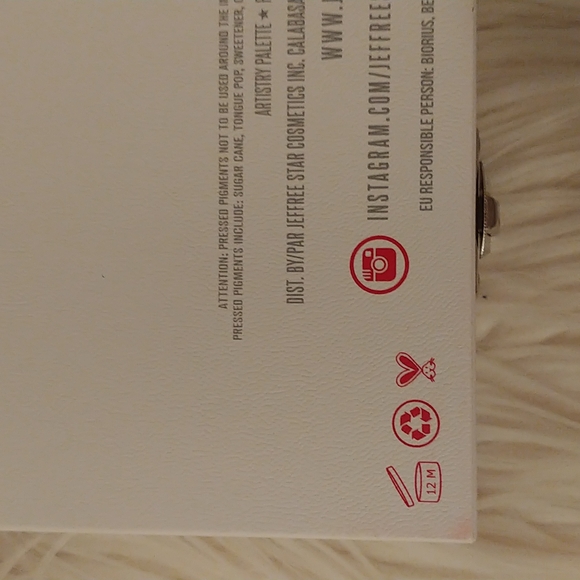 ❤FIRM! NWT JEFFREE STAR BLOOD SUGAR EYESHADOW PALETTE  (DISCONTINUED) - Picture 7 of 12